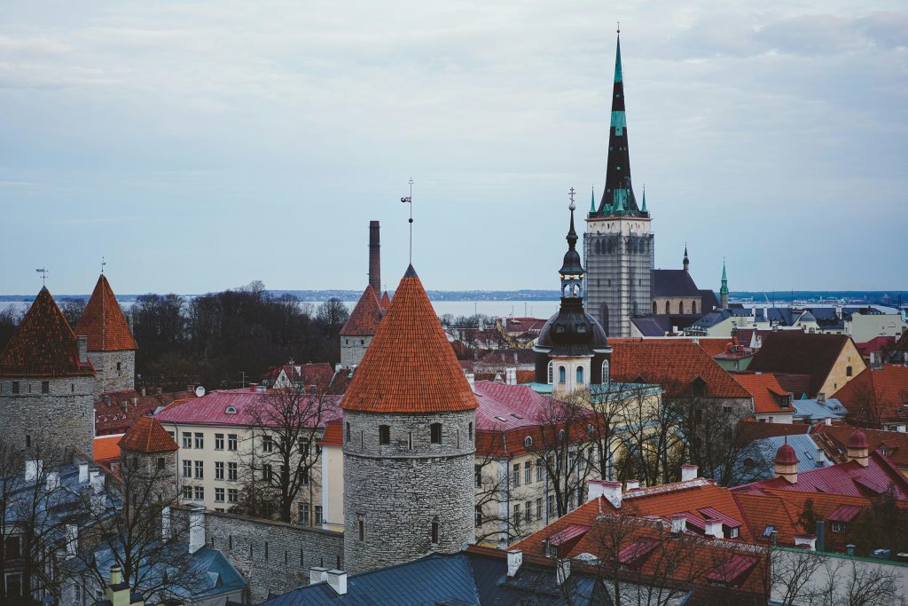 Top Corporate Learning Management Systems in Estonia for 2026: Ultimate Guide
